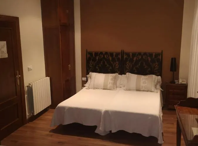 Гостевой дом Plaza Сеговия