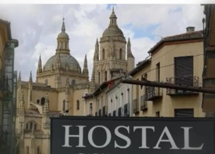 Plaza * Сеговия