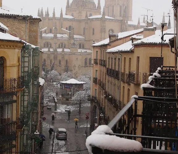 Plaza Гостевой дом *